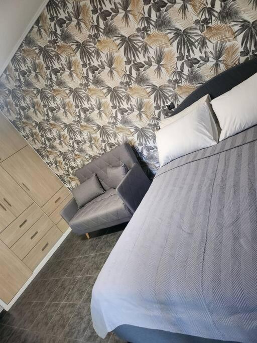Small Luxury Apartment Ανάβυσσος Εξωτερικό φωτογραφία