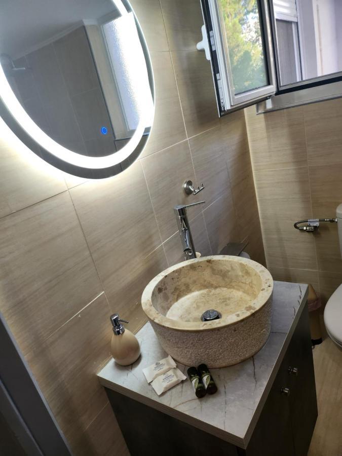 Small Luxury Apartment Ανάβυσσος Εξωτερικό φωτογραφία